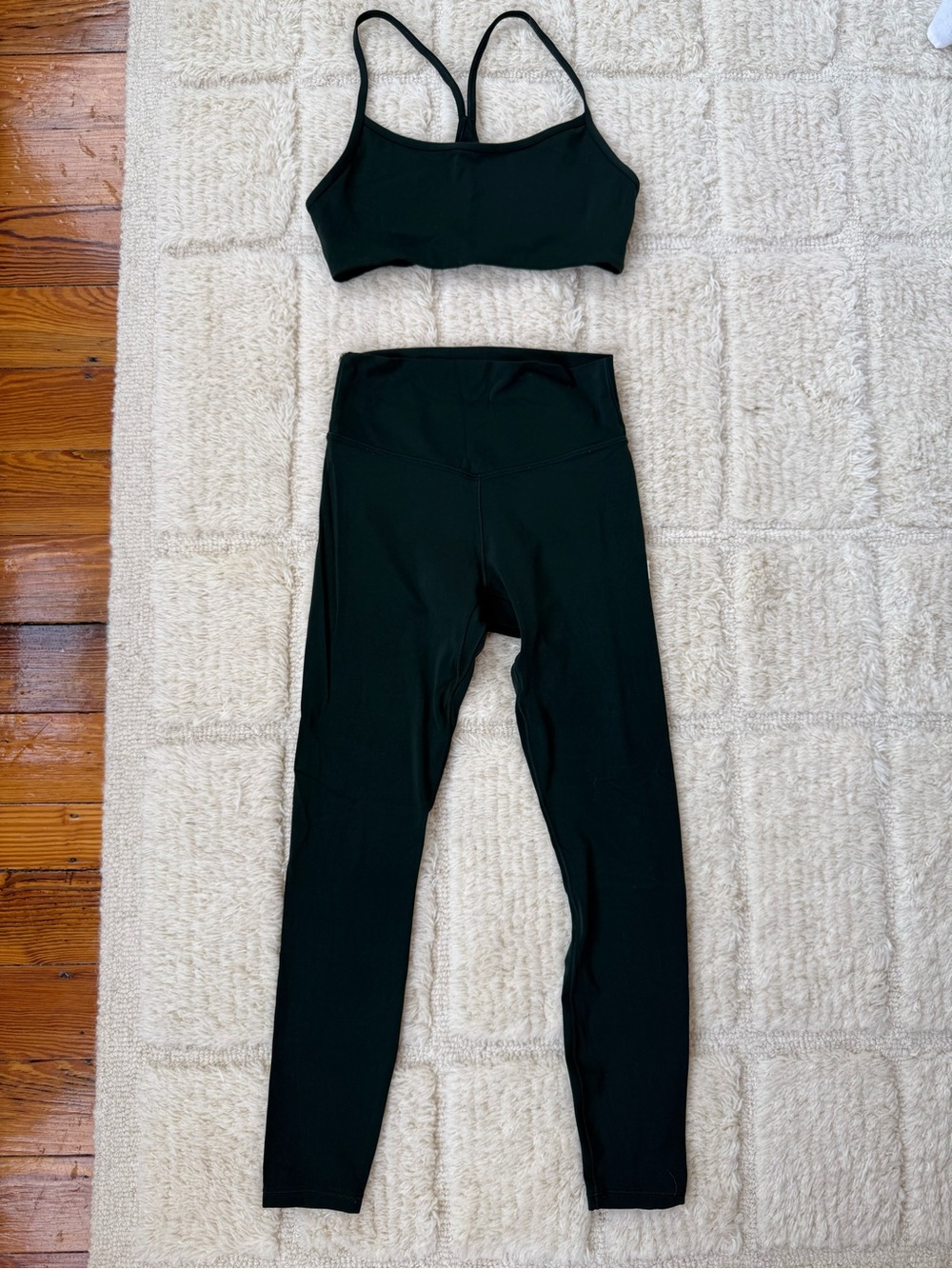 Vuori all the feels set dark green hemlock